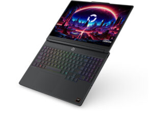 Lenovo Legion 5 15AHP11 83Q7002NSB Ryzen 7 250 RTX 5050 OLED Gaming Laptop Front Ports